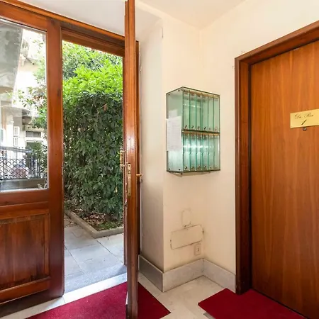 Boucheron Near Piazza Statuto! * Турин