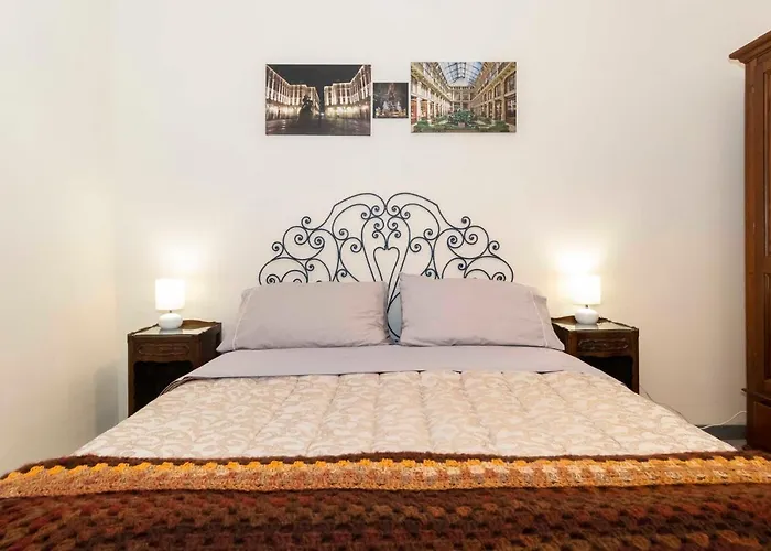 Boucheron Near Piazza Statuto! *