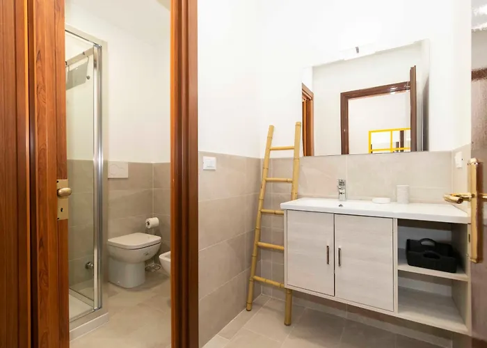 Hotel Boucheron Near Piazza Statuto!