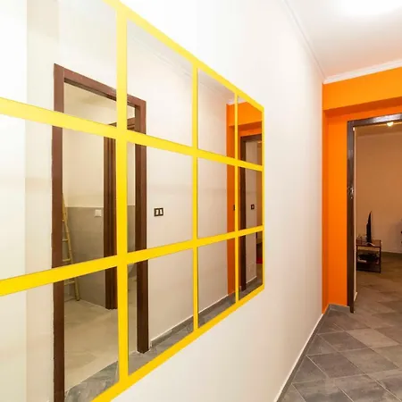 Boucheron Near Piazza Statuto! * Torino